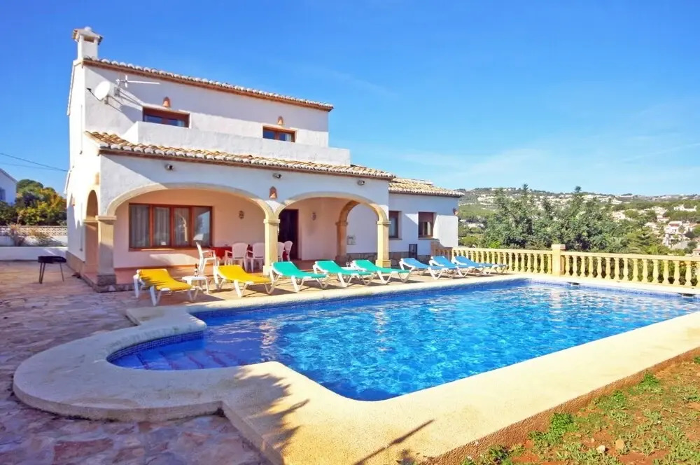 Villa - 4 Bedrooms with Pool, WiFi and Sea views - 105045