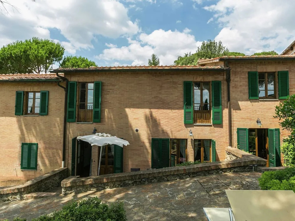 Holiday Home Near Sienna in the Hills, Swimming Pool and Garden