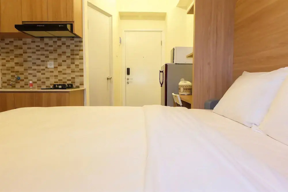 Modern Studio Apartment 26 On Top Of Green Pramuka Mall