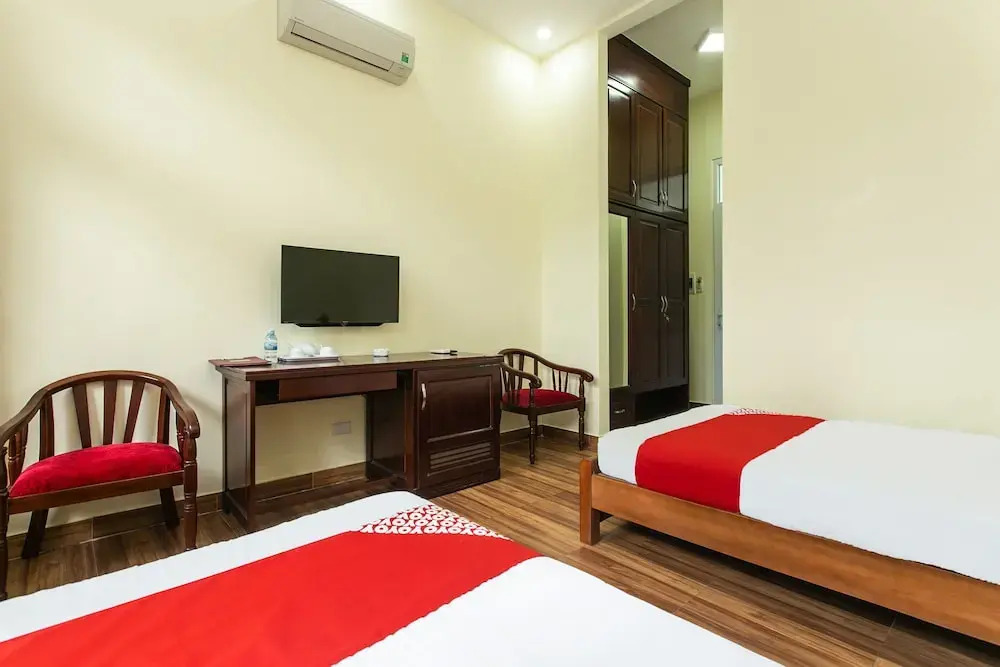 King Garden Hotel by OYO Rooms
