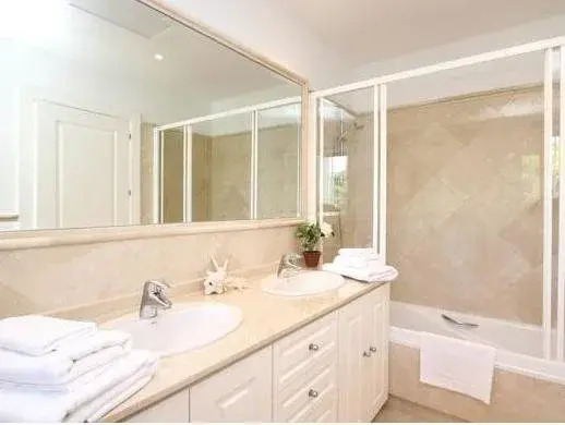 Casa Luna by Finest Rentals