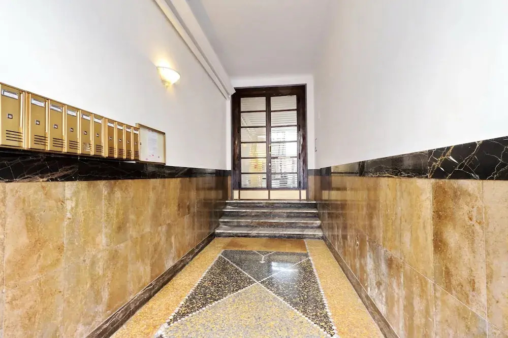 Restart Accommodations Little Colosseum