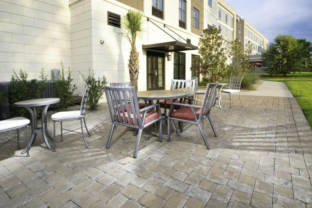 Staybridge Suites - Summerville by IHG