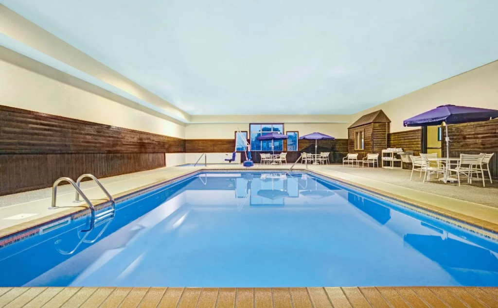 Blaine Town Inn & Suites