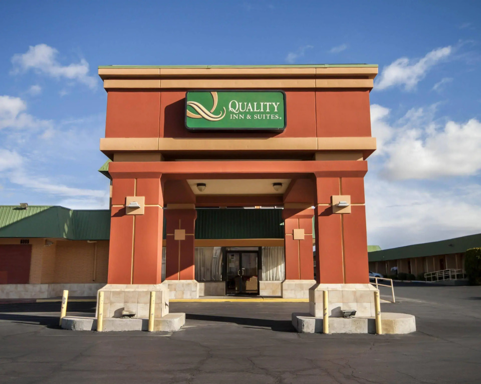 Quality Inn & Suites Airport
