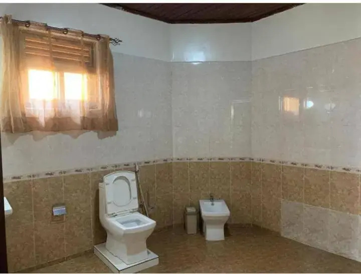 ADRIEL HOMES KIGALi