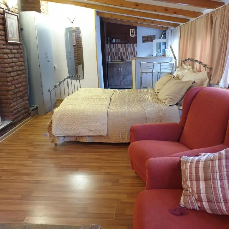 Bright Cozy Apartment in Tbilisi