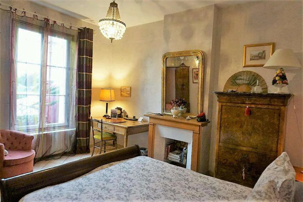 La Maison Rouge