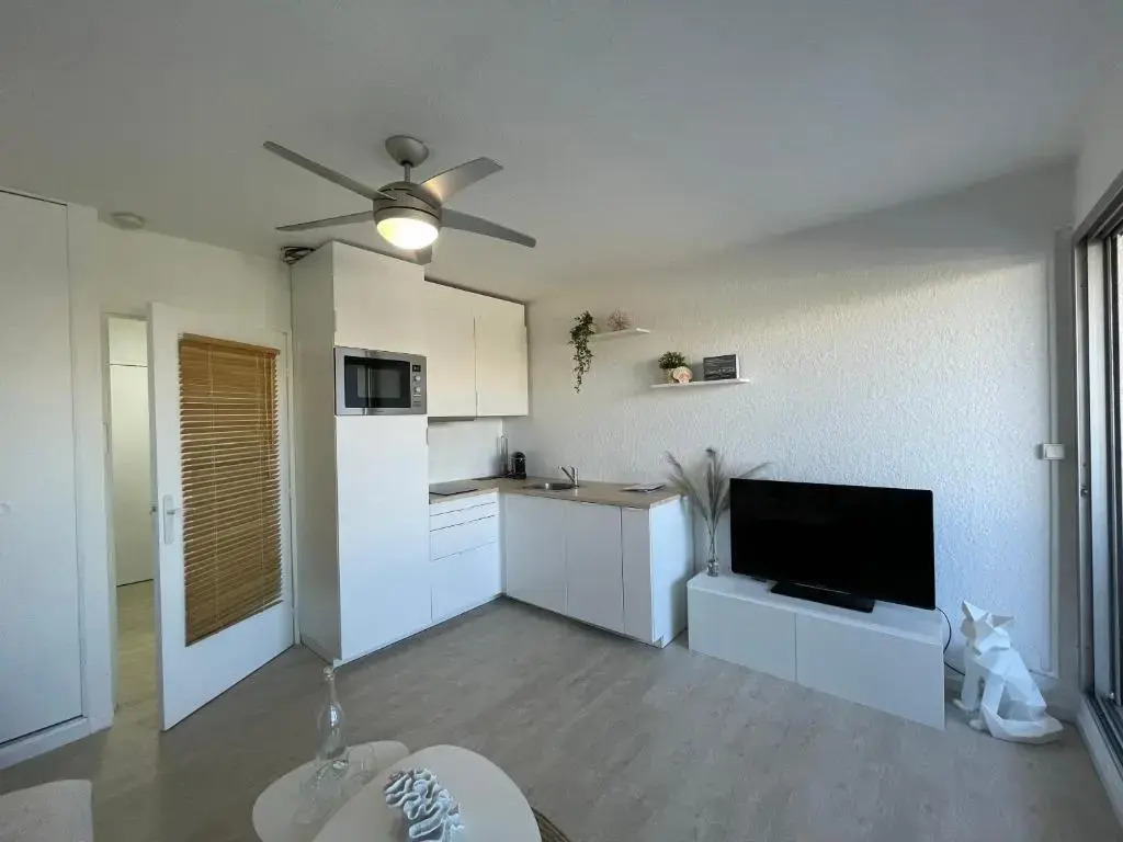 Blue Sky La Grande Motte Studio -Pool-5min Beach -Queensizebed -WiFi