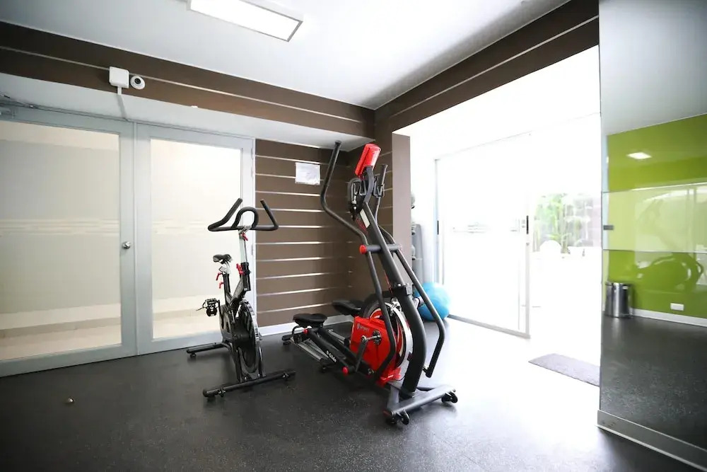 2BDR APT w/ pool & gym - Barranco!