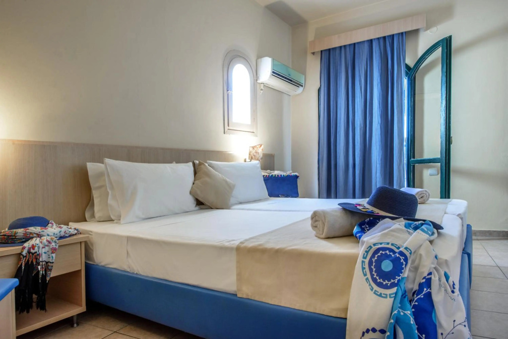 Theros Resort