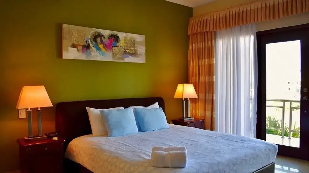 Aruba Breeze Condo