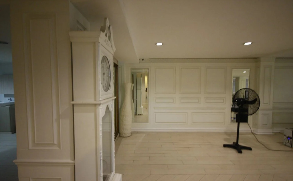 White Day Hotel