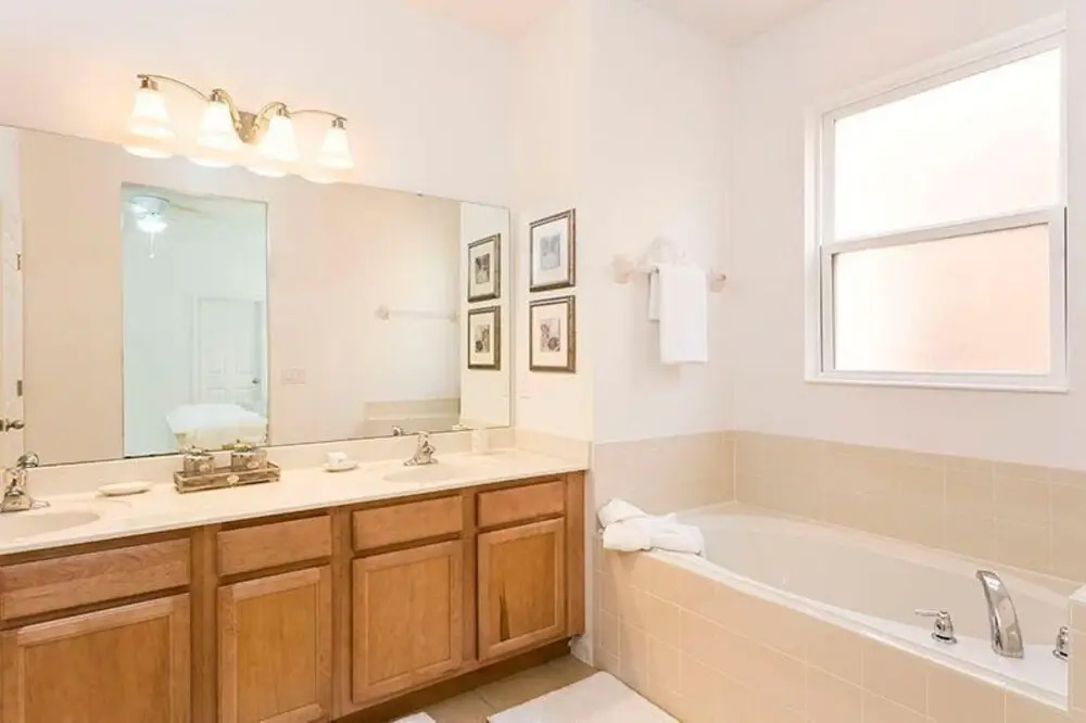 2645 Santosh Cove 5 Bedroom Home