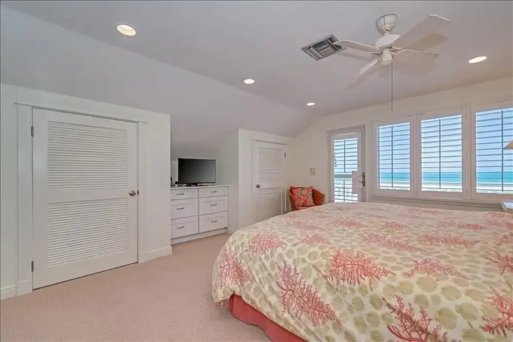 Turtleback Unit #02 - 3Br Villa