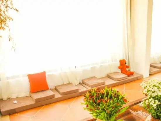 Dali Ancient Town Flower Court Moon House B&B