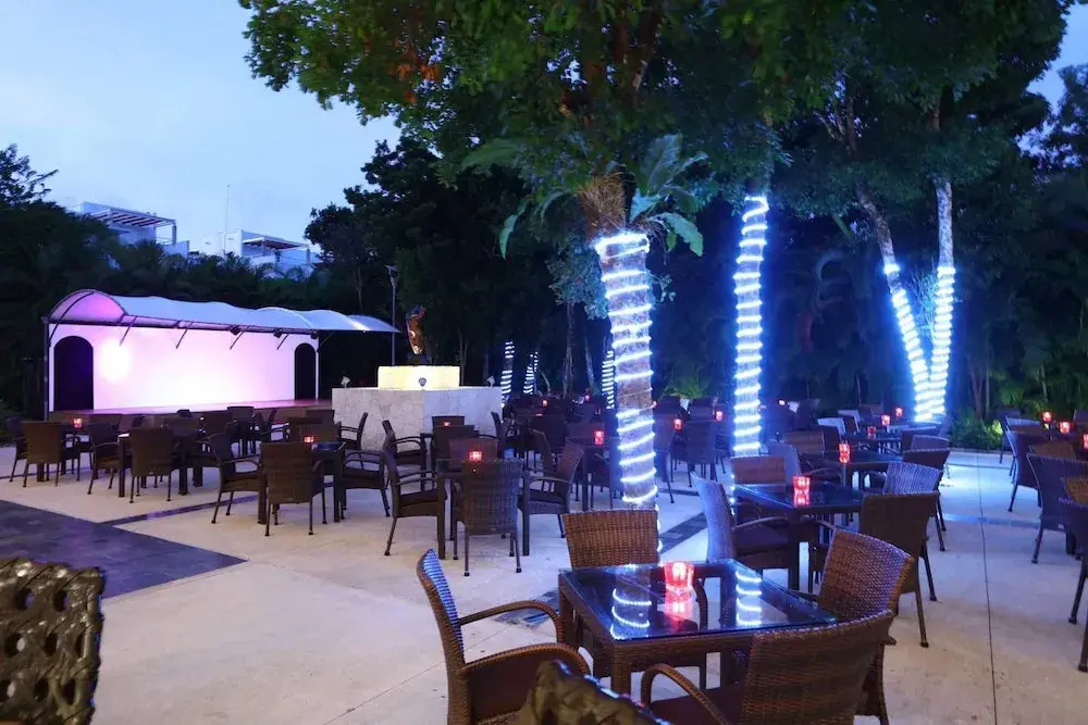 Paraiso Maya Luxury Resort
