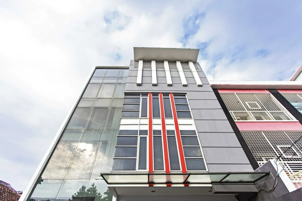 RedDoorz near Thamrin City