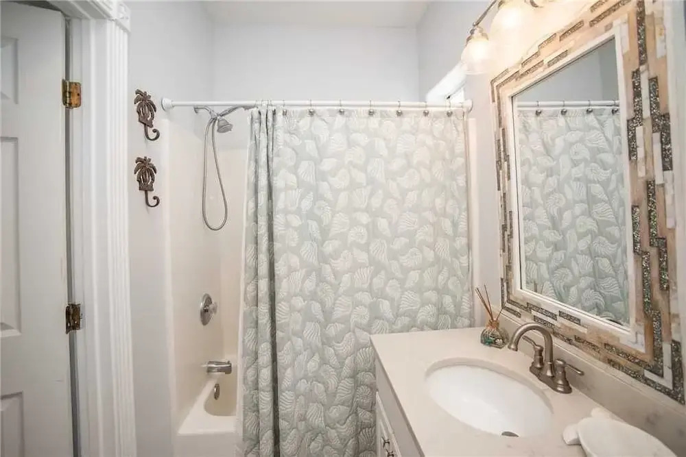 228 Mustang Royale - 4 Br Home