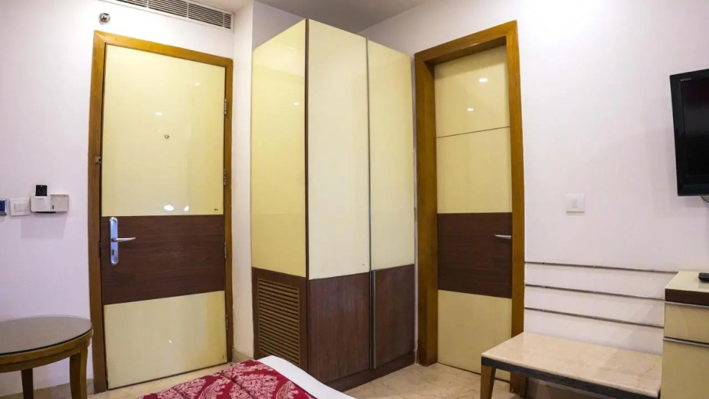 Iris Park Hotel New Delhi