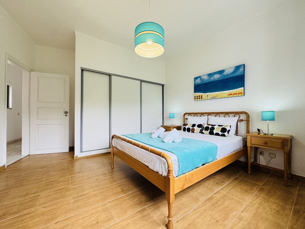 Vilamoura Summer Villa 2 by Homing