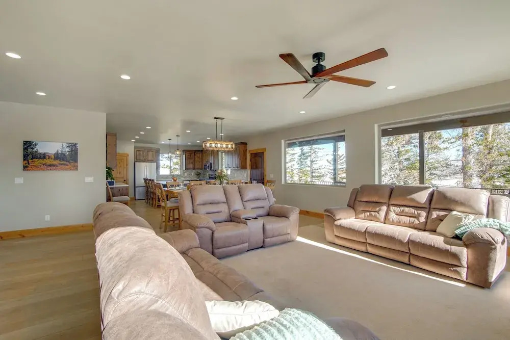5 Mins to Brian Head Resort: Family Gem w/ Views