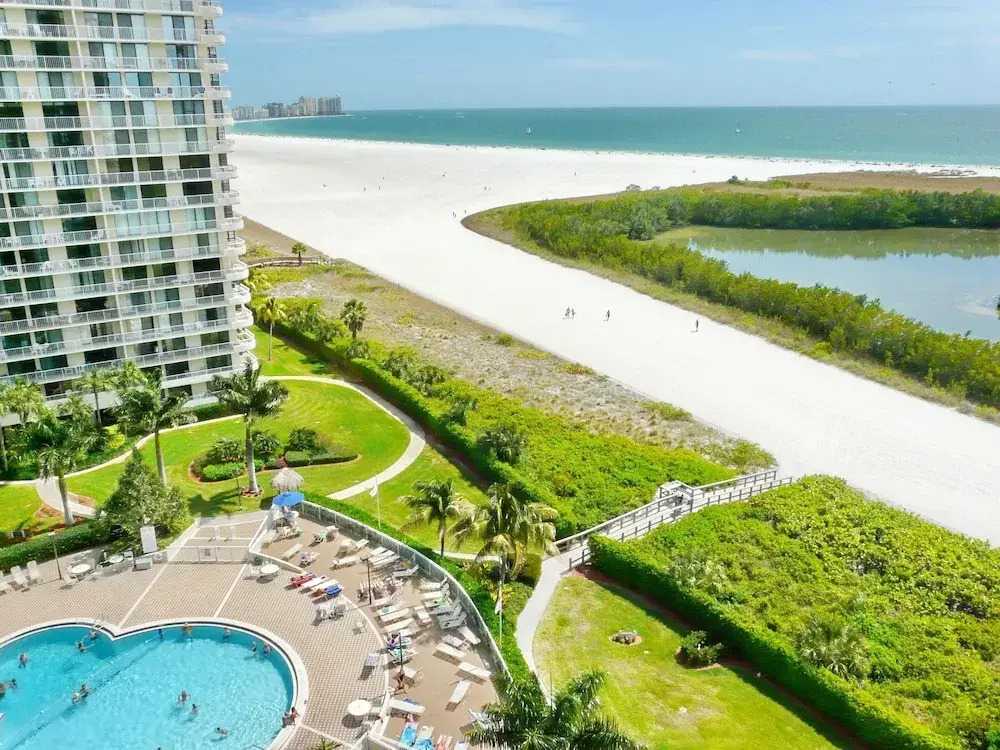 Alluring Beachfront Condo With Pool and Ocean Views