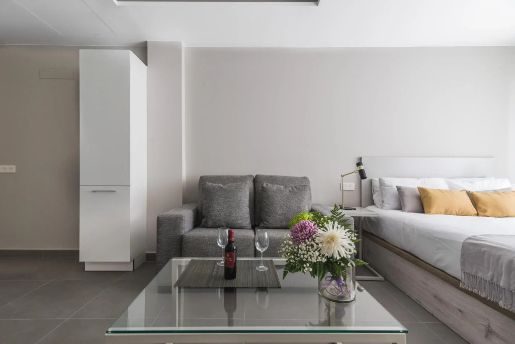 Home2Book Elegant Studios Art & Design Las Palmas
