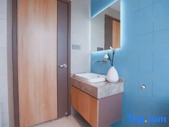 Homeinn · neo (Qingdao May Fourth Square Zhiquan Road Subway Station)