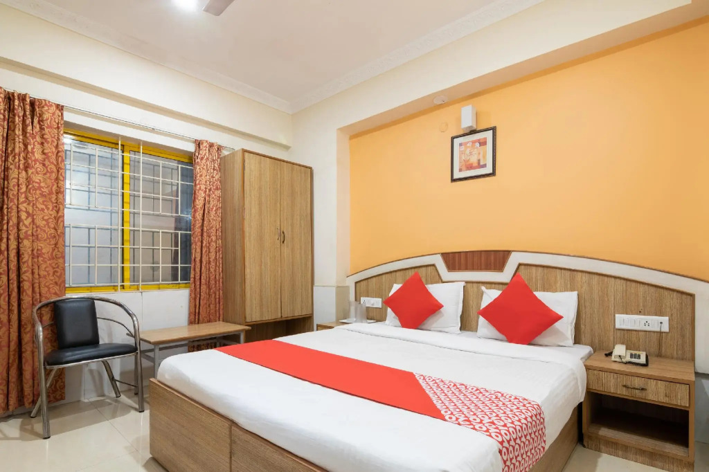 OYO Flagship 77088 Srinidhi Residency