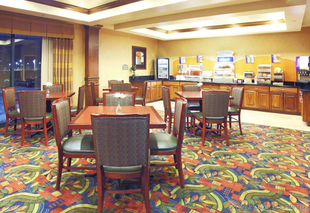 Holiday Inn Express Suites Little Rock West by IHG