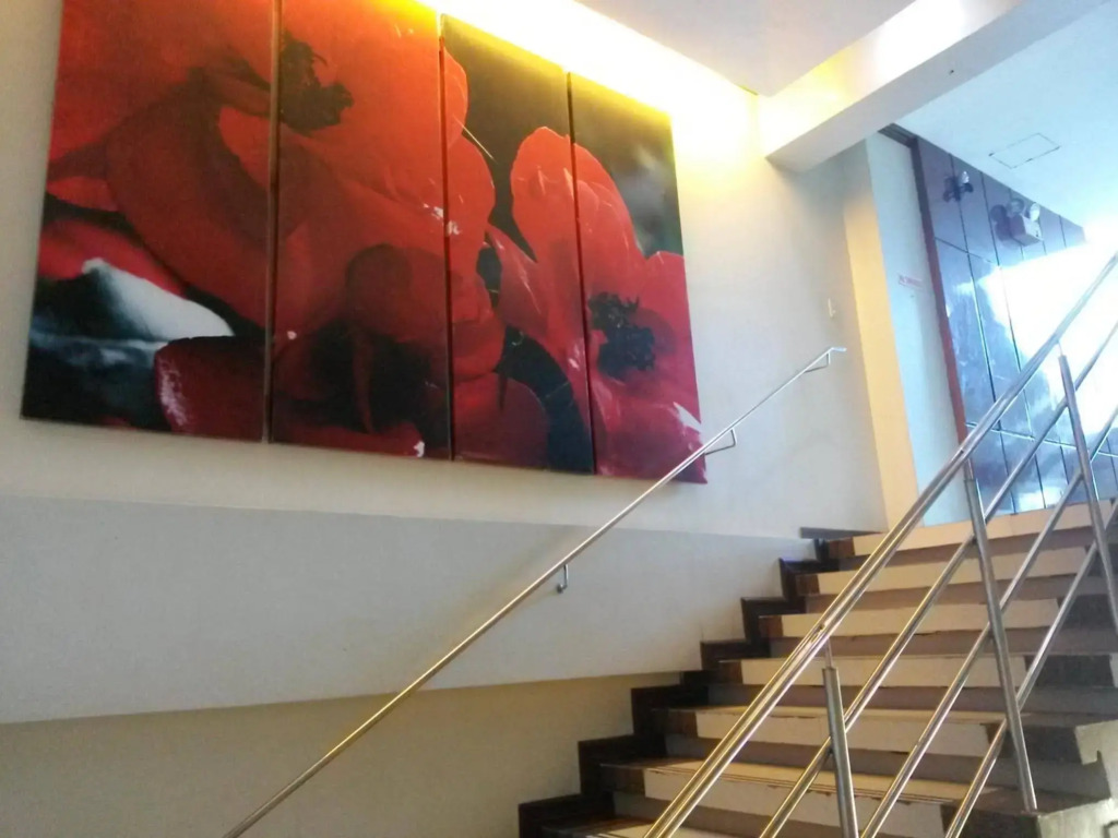 Sky Garden Hotel by RedDoorz