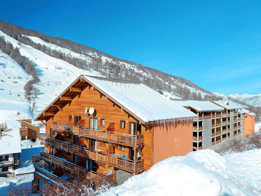 Slopeside Chalet in Vars