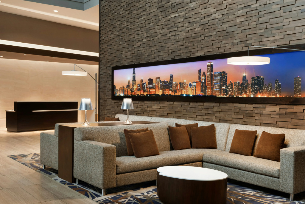 Embassy Suites by Hilton Chicago Lombard