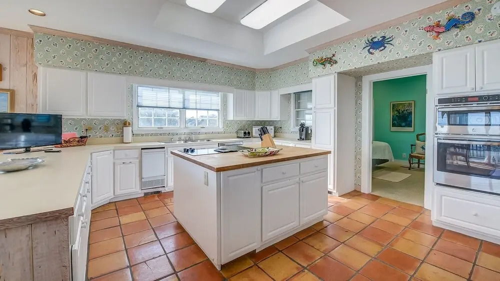 Beachfront Home With A Beautiful View 6 Bedroom Home by Peace Vacations