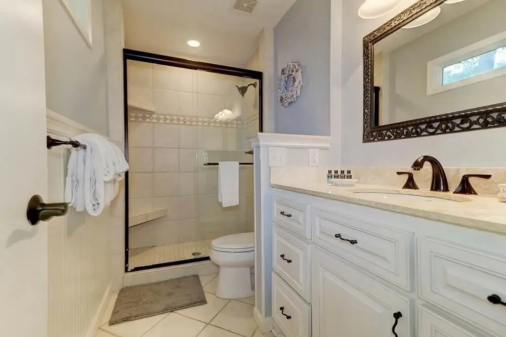 22 Twin Oaks