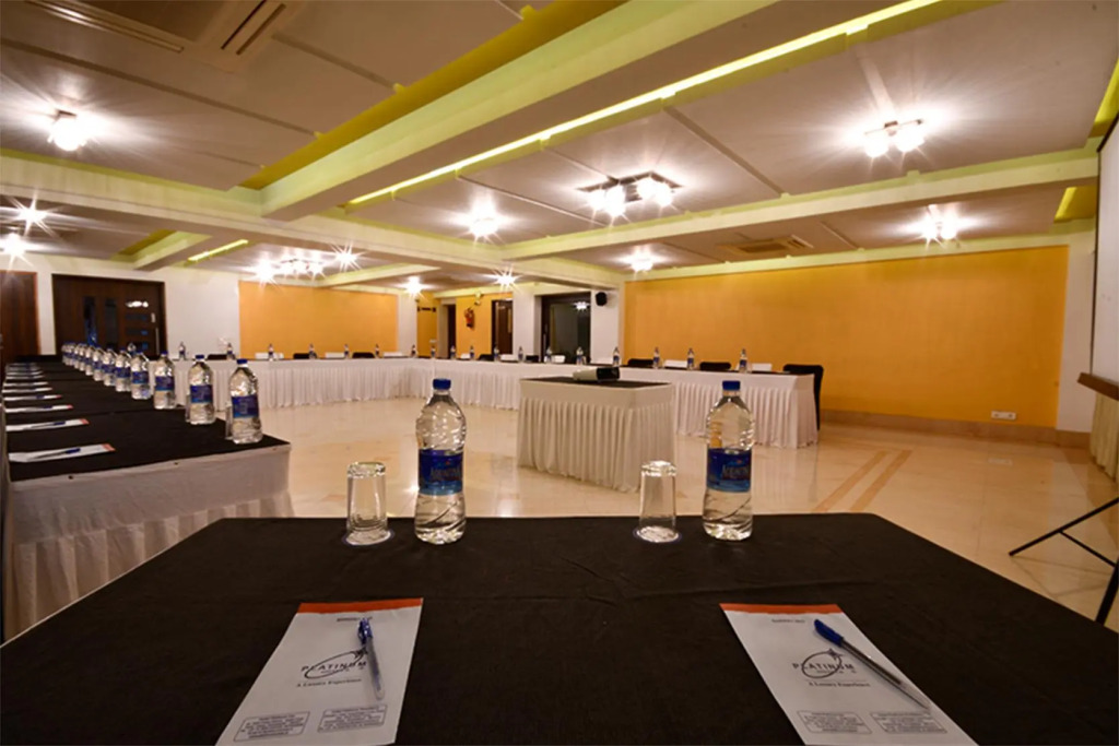 Hotel Platinum Residency