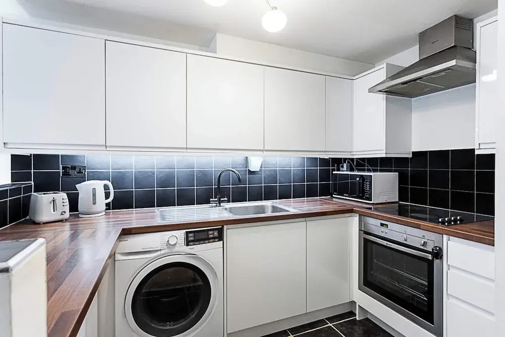 London Docklands Retreat
