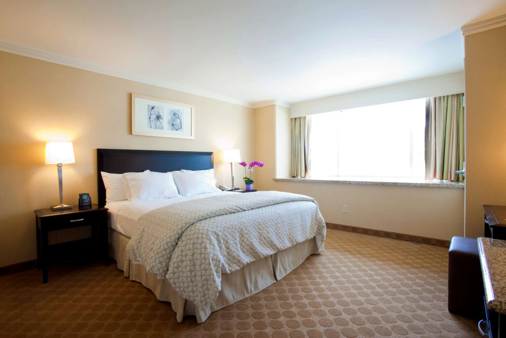 Embassy Suites Los Angeles Glendale