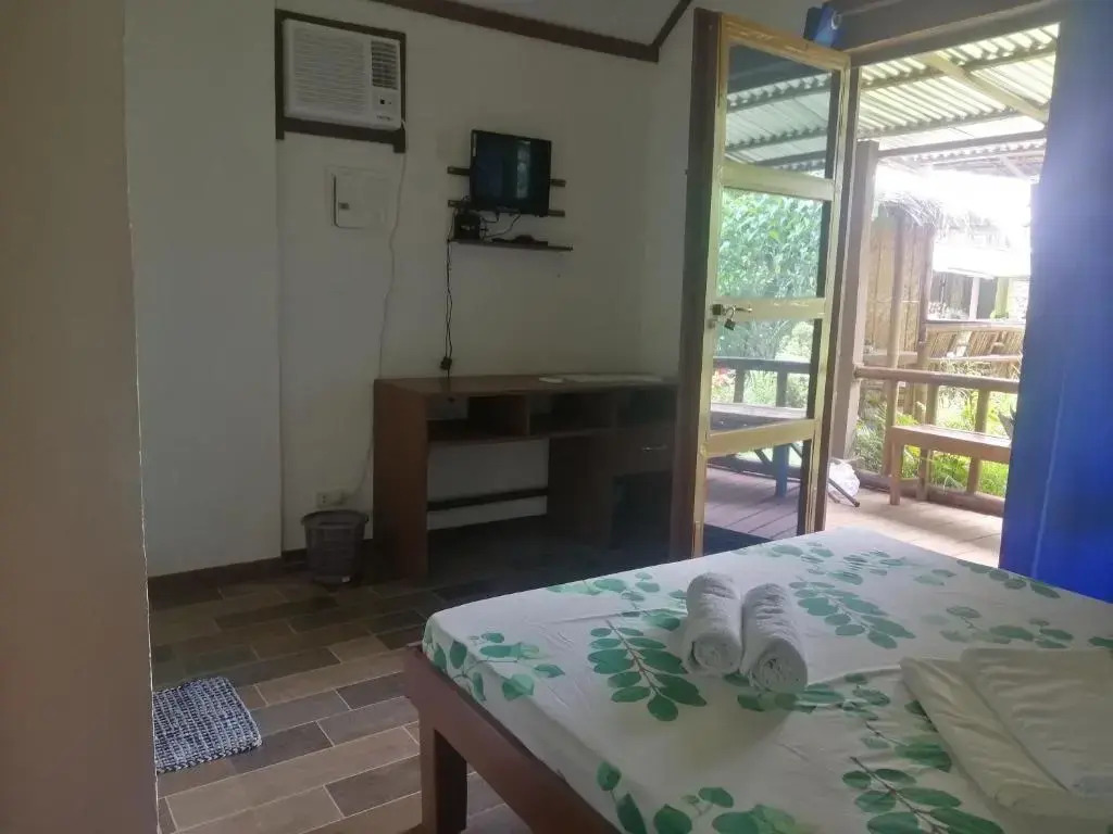 Genevieve Guest House and Tours