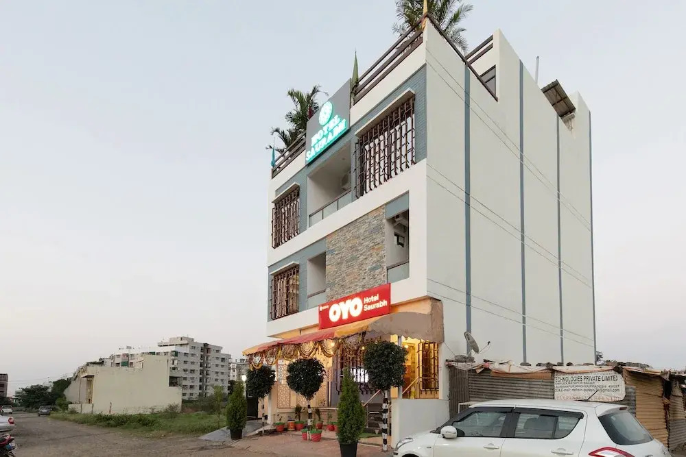 Oyo 16546 Hotel Saurabh