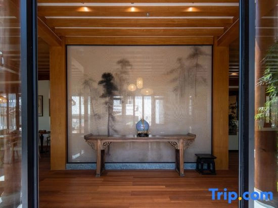 Lijiang Lanrun Homestay (Mufu Area, South Gate of Lijiang Old Town)
