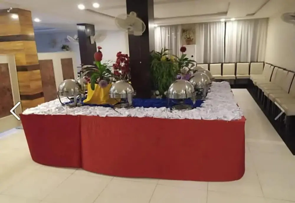 The Grand Hotel & Restaurant