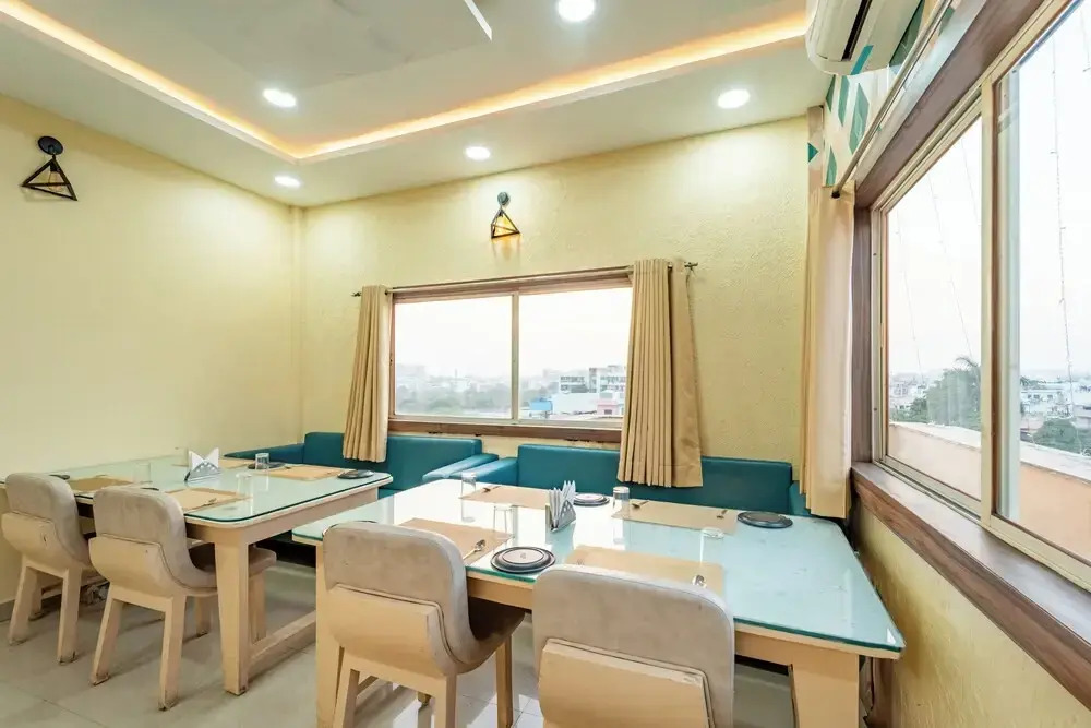 Treebo Premium Zorba - Hoshangabad Road