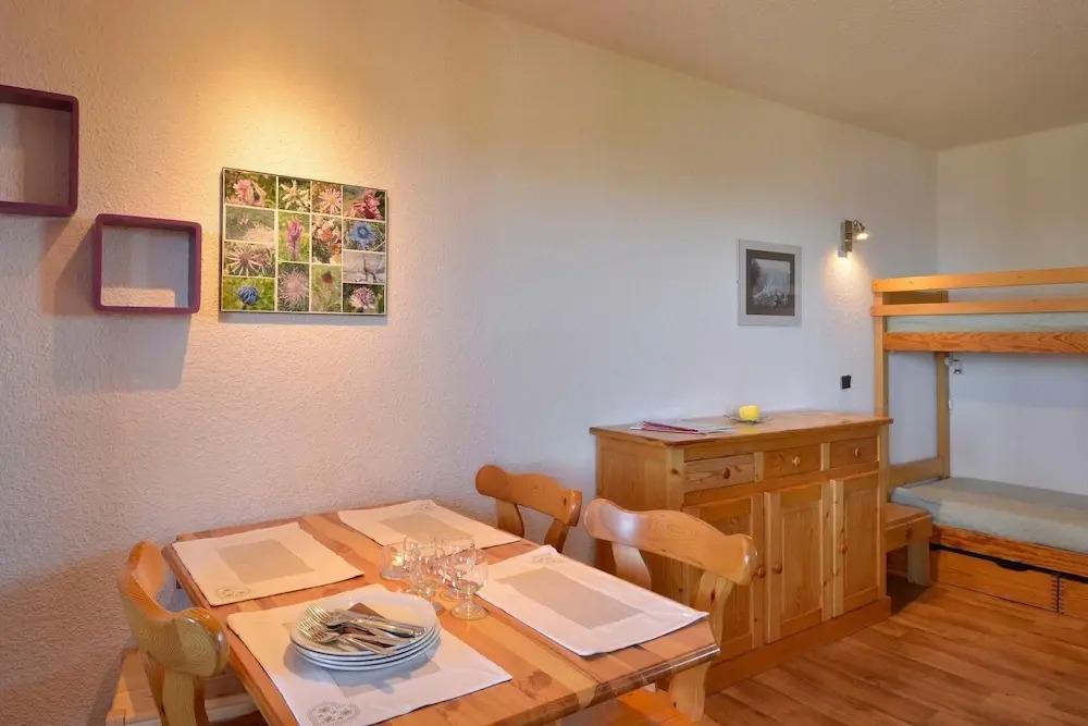 Belle Plagne Studio on the Resort Center for 4 People of 28 mÂ² Be640
