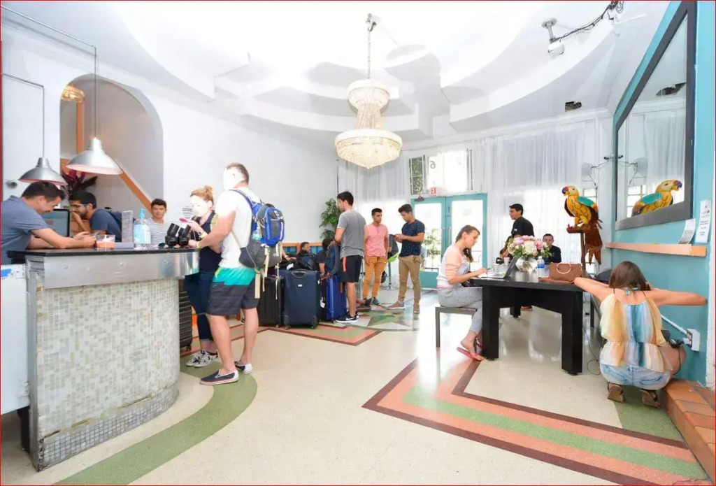 South Beach Rooms and Hostel