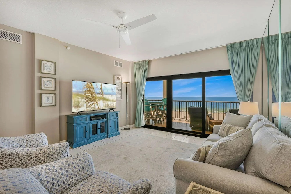 Palms 514- Beachfront Condo 2 2 5th Floor Beach Front Sleeps 8
