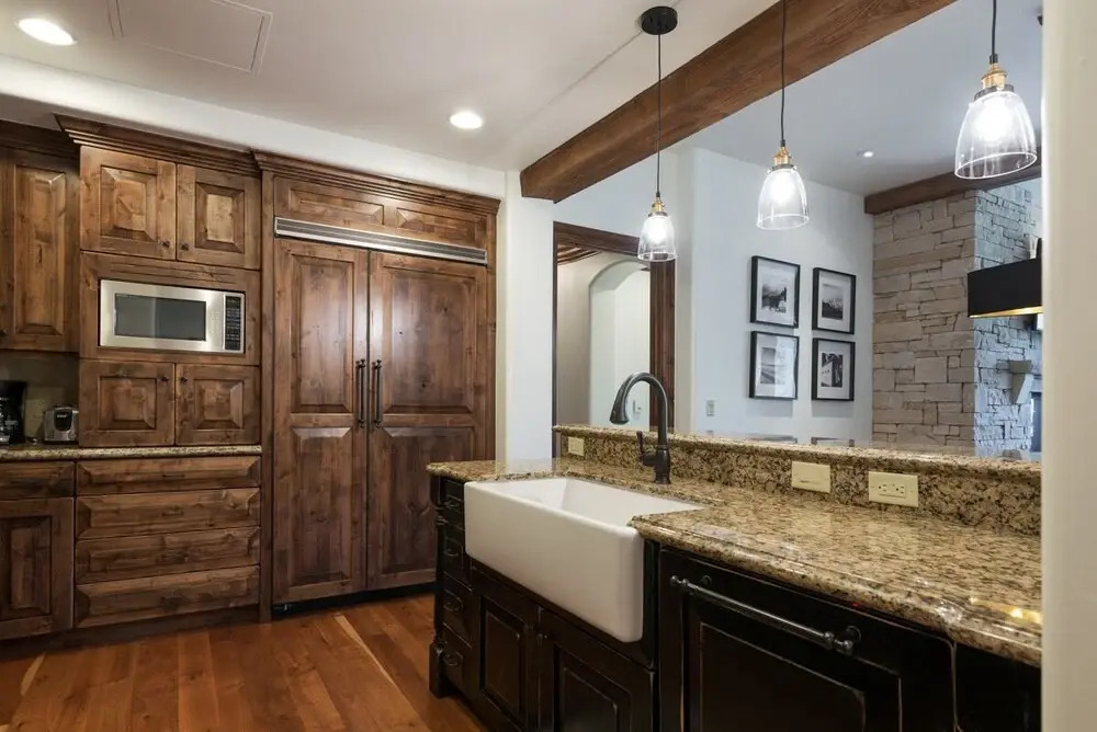 Silver Strike Lodge #403 - 2 Bed + Den