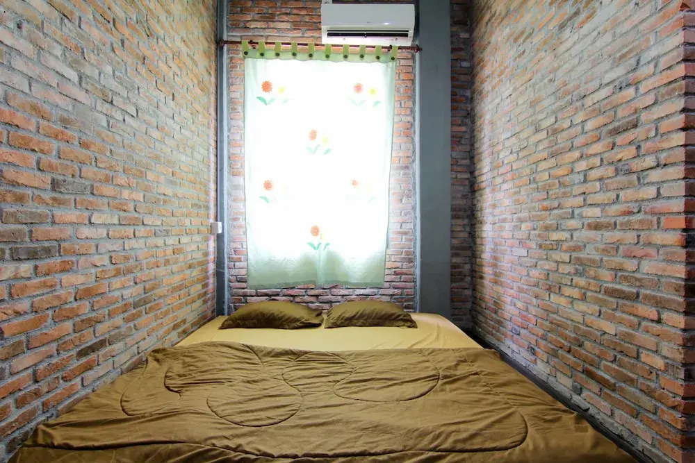Bua Guest House