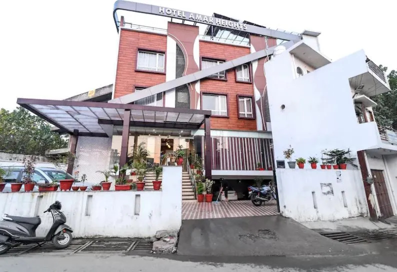 Hotel Amar Heights